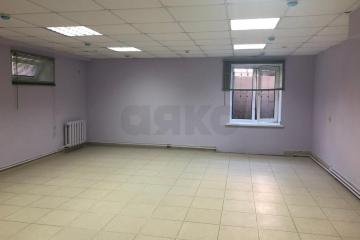 Фото №1: Торговое помещение 68 м², 8 эт. - Краснодар, мкр. Центральный, ул. Комсомольская, 15