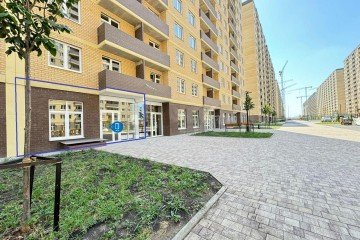 Фото №2: Торговое помещение 37 м² - Краснодар, мкр. жилой комплекс Дыхание, 