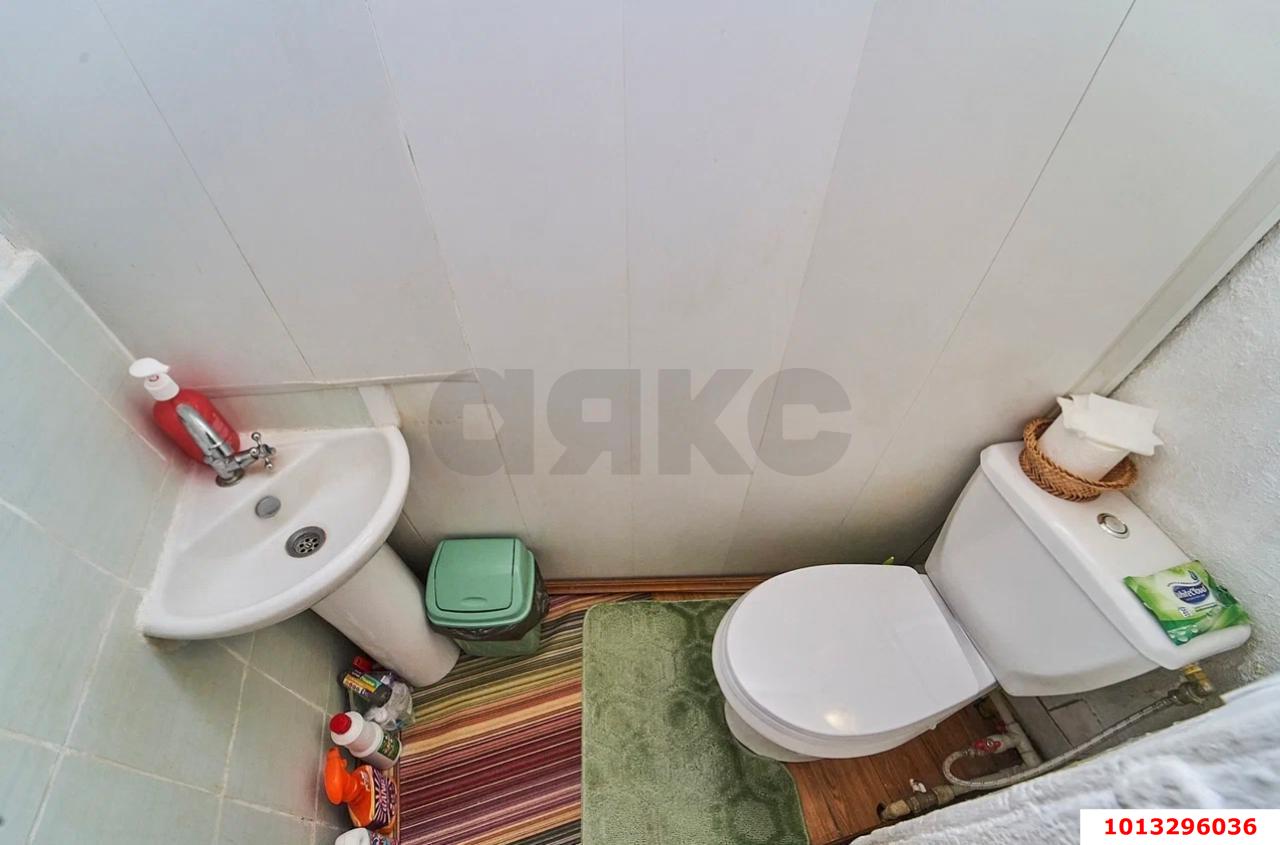 Фото №6: Часть дома 67&nbsp;м² + 2&nbsp;сот., 1&nbsp;эт. - Краснодар, Западный внутригородской округ, мкр. Кожзавод, ул. Володи Головатого, 61
