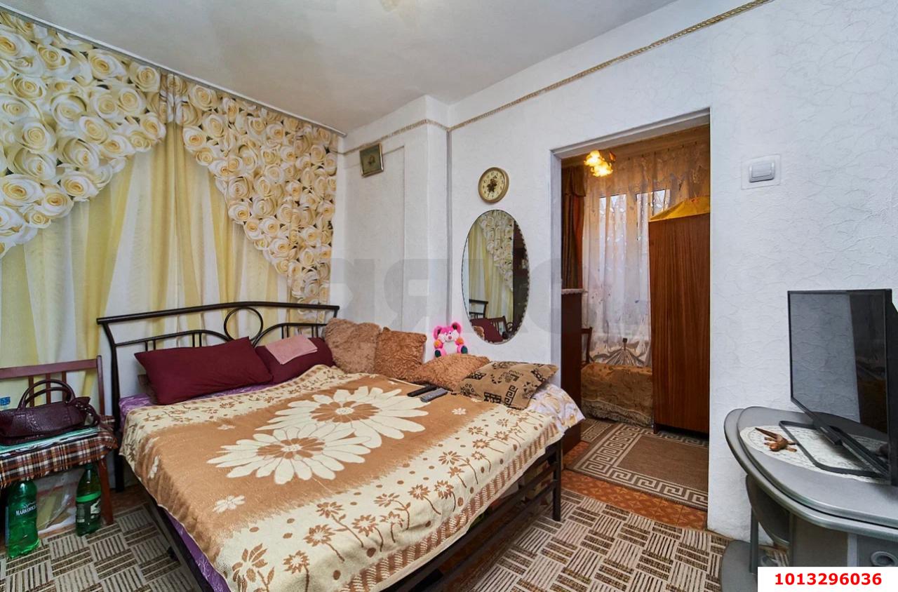 Фото №3: Часть дома 67&nbsp;м² + 2&nbsp;сот., 1&nbsp;эт. - Краснодар, Западный внутригородской округ, мкр. Кожзавод, ул. Володи Головатого, 61
