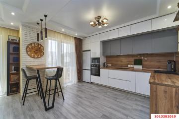 Фото №1: 3-комнатная квартира 76 м², 13/16 эт. - Краснодар, мкр. ЖК Красная Площадь, ул. Конгрессная, 25