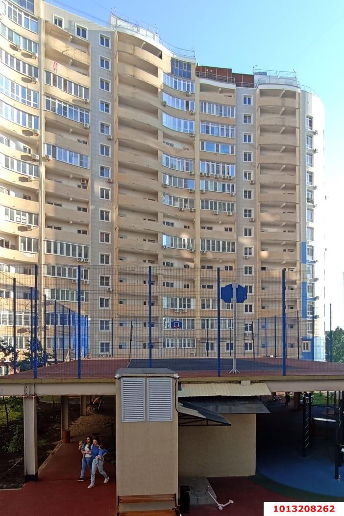 Фото №1: 1-комнатная квартира 54&nbsp;м², 4/20&nbsp;эт. - Краснодар, Центральный внутригородской округ, Дубинка, жилой комплекс Радонеж, мкр. Черёмушки, ул. Вишняковой, 1/23к1
