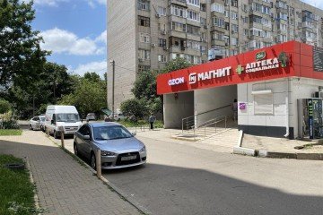 Фото №2: Торговое помещение 1105 м² - Краснодар, ж/м Пашковский, ул. Фадеева, 415