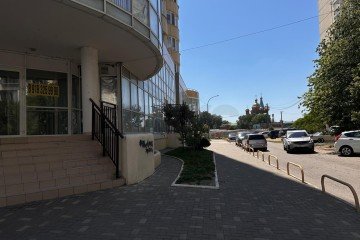 Фото №3: Офисное помещение 344 м² - Краснодар, мкр. Юбилейный, ул. Рождественская набережная, 2