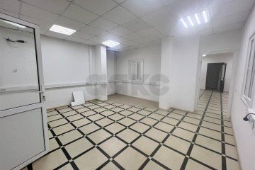 Фото №3: Торговое помещение 295 м² - Краснодар, мкр. Юбилейный, ул. Рождественская набережная, 2