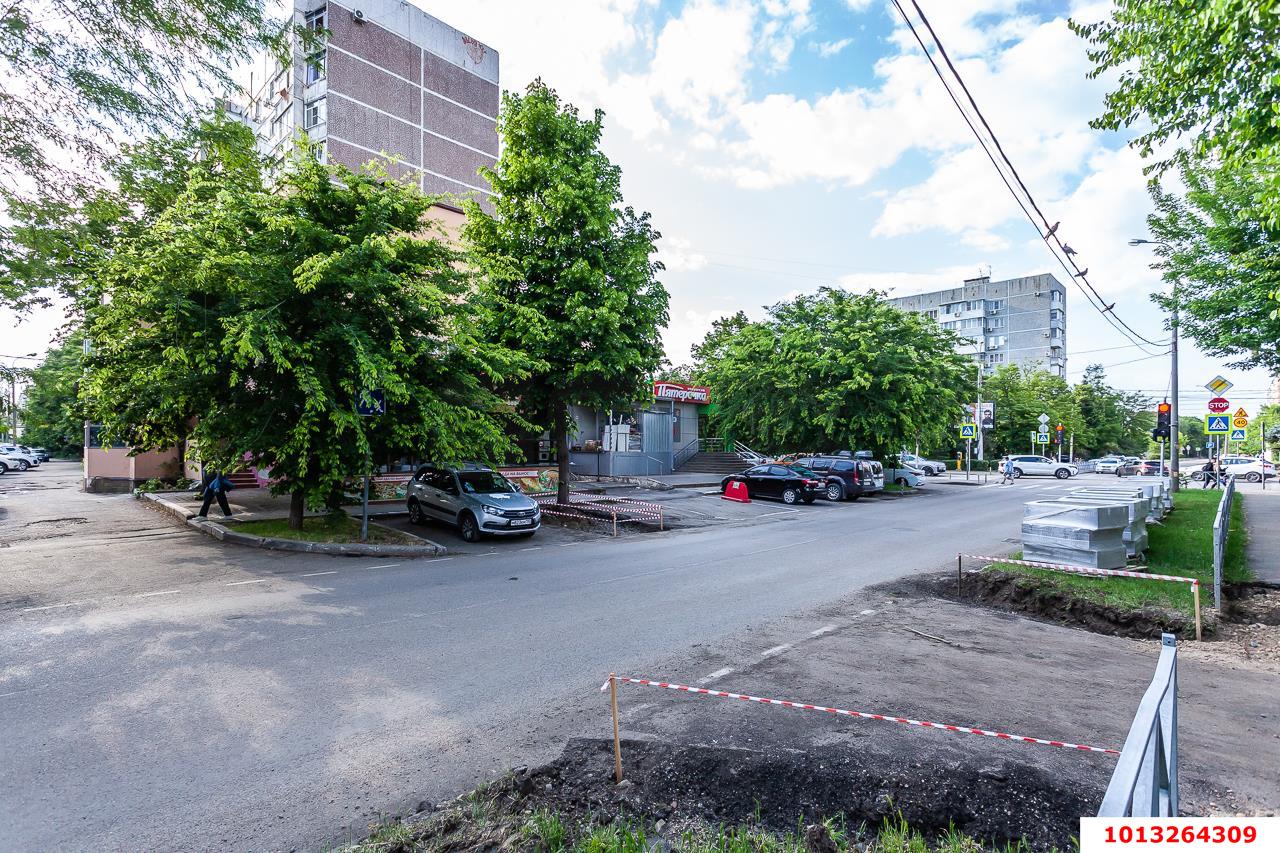 Фото №42: Торговое помещение 970 м² - Краснодар, Фестивальный, ул. Гагарина, 170/1