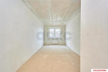 Фото №1: 1-комнатная квартира 34 м², 17/22 эт. - Краснодар, мкр. Славянский, ул. Заполярная, 39к10