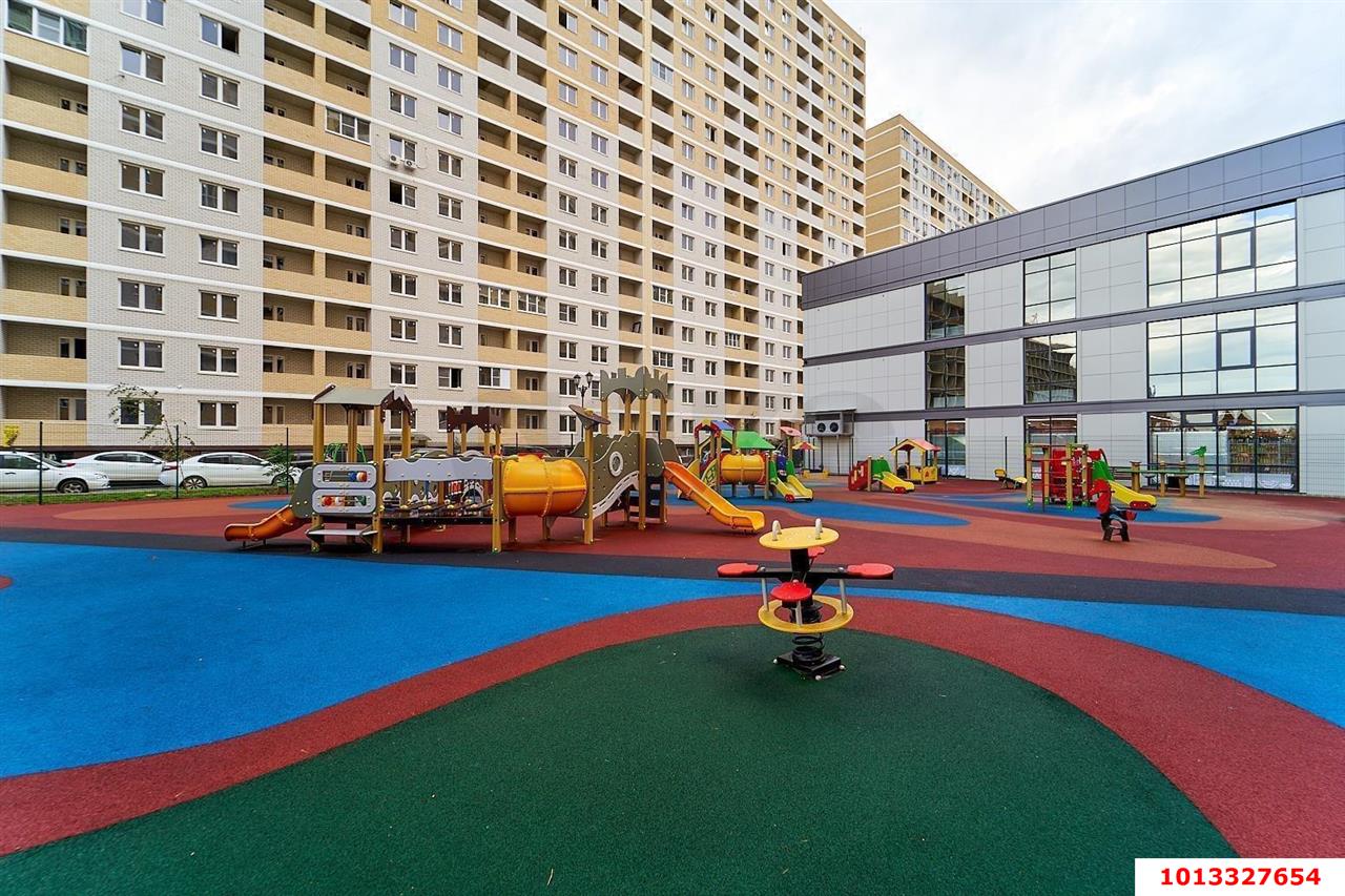 Фото №9: 1-комнатная квартира 38&nbsp;м², 17/22&nbsp;эт. - Краснодар, Прикубанский внутригородской округ, ЖК Славянка, мкр. Славянский, ул. Заполярная, 39к10