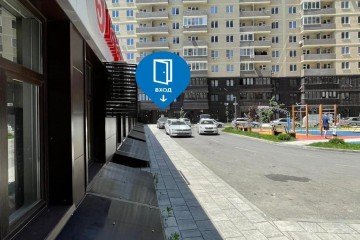 Фото №2: Торговое помещение 49 м² - Краснодар, мкр. жилой комплекс Ракурс, ул. имени Героя Ростовского, 8к6