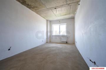 Фото №1: 1-комнатная квартира 43 м², 7/17 эт. - Краснодар, мкр. Музыкальный, ул. имени Сергея Есенина, 110/1