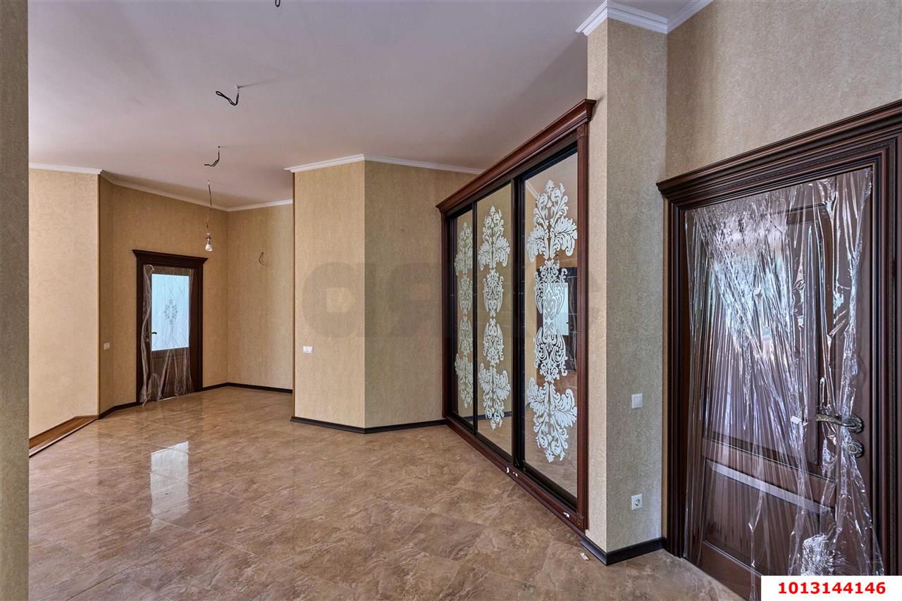 Фото №39: Дом 341&nbsp;м² + 12&nbsp;сот., 2&nbsp;эт. - Краснодар, Прикубанский внутригородской округ, Микрохирургии глаза, мкр. СНТ № 1, ул. Ореховая