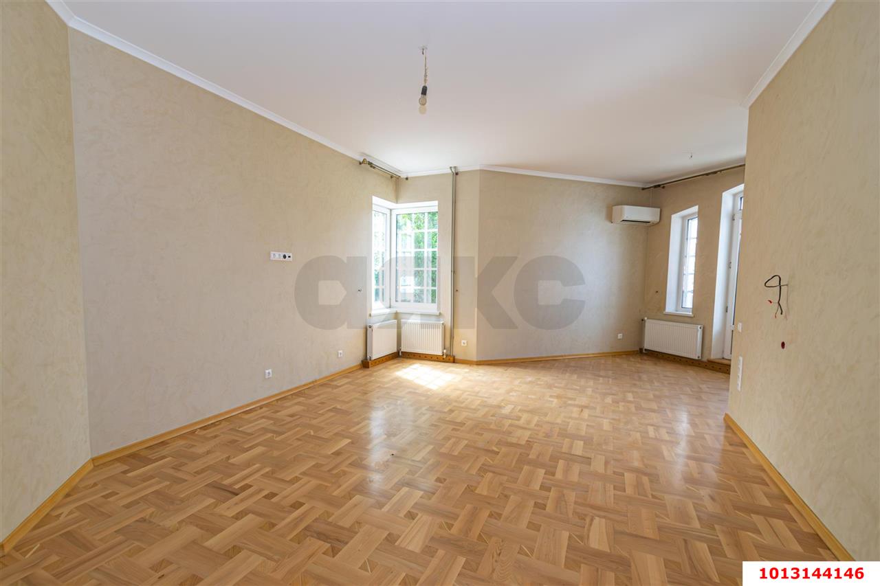 Фото №14: Дом 341&nbsp;м² + 12&nbsp;сот., 2&nbsp;эт. - Краснодар, Прикубанский внутригородской округ, Микрохирургии глаза, мкр. СНТ № 1, ул. Ореховая