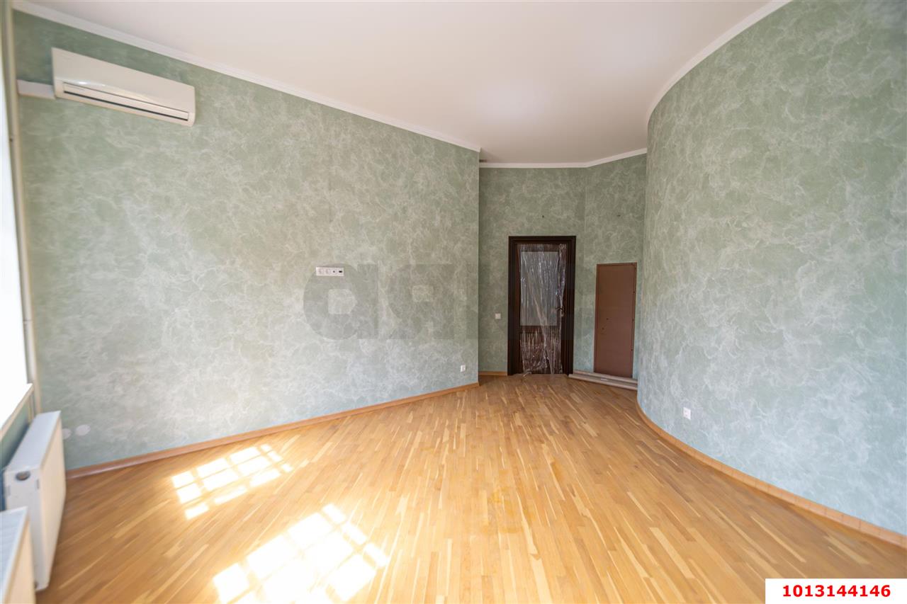 Фото №13: Дом 341&nbsp;м² + 12&nbsp;сот., 2&nbsp;эт. - Краснодар, Прикубанский внутригородской округ, Микрохирургии глаза, мкр. СНТ № 1, ул. Ореховая