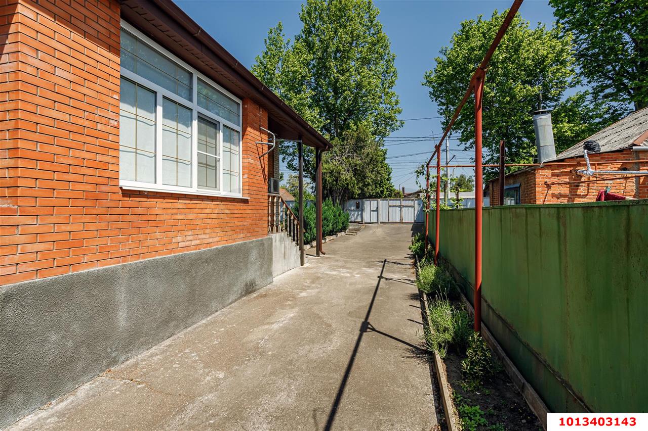 Фото №3: Дом 74&nbsp;м² + 9.6&nbsp;сот., 1&nbsp;эт. - Краснодар, Карасунский внутригородской округ, ж/м Пашковский, ул. Фадеева, 337