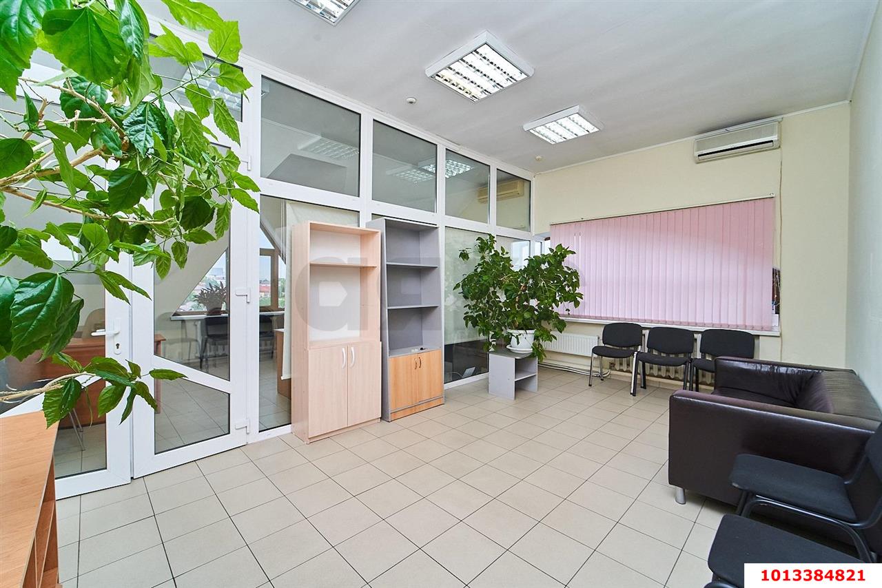 Фото №5: Отдельное здание 918&nbsp;м², 1/3&nbsp;эт. - Краснодар, Центральный внутригородской округ, мкр. Покровка, ул. Кузнечная, 234