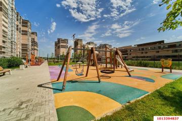 Фото №1: 2-комнатная квартира 47 м², 6/18 эт. - Краснодар, мкр. ЖК Красная Площадь, ул. им. Мурата Ахеджака, 12к1