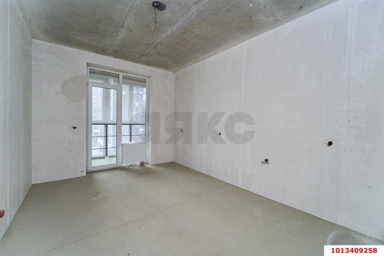 Фото №2: 2-комнатная квартира 70&nbsp;м², 4/18&nbsp;эт. - Знаменский, Карасунский внутригородской округ, мкр. Родные Просторы, ул. Природная, 10Бк2