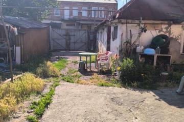 Фото №1: Дом 38&nbsp;м² + 1&nbsp;сот., 1&nbsp;эт. - Краснодар, мкр. Центральный, ул. Чкалова, 154
