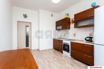 Фото №3: 1-комнатная квартира 50 м² - Краснодар, мкр. Кожзавод, ул. Володи Головатого, 172