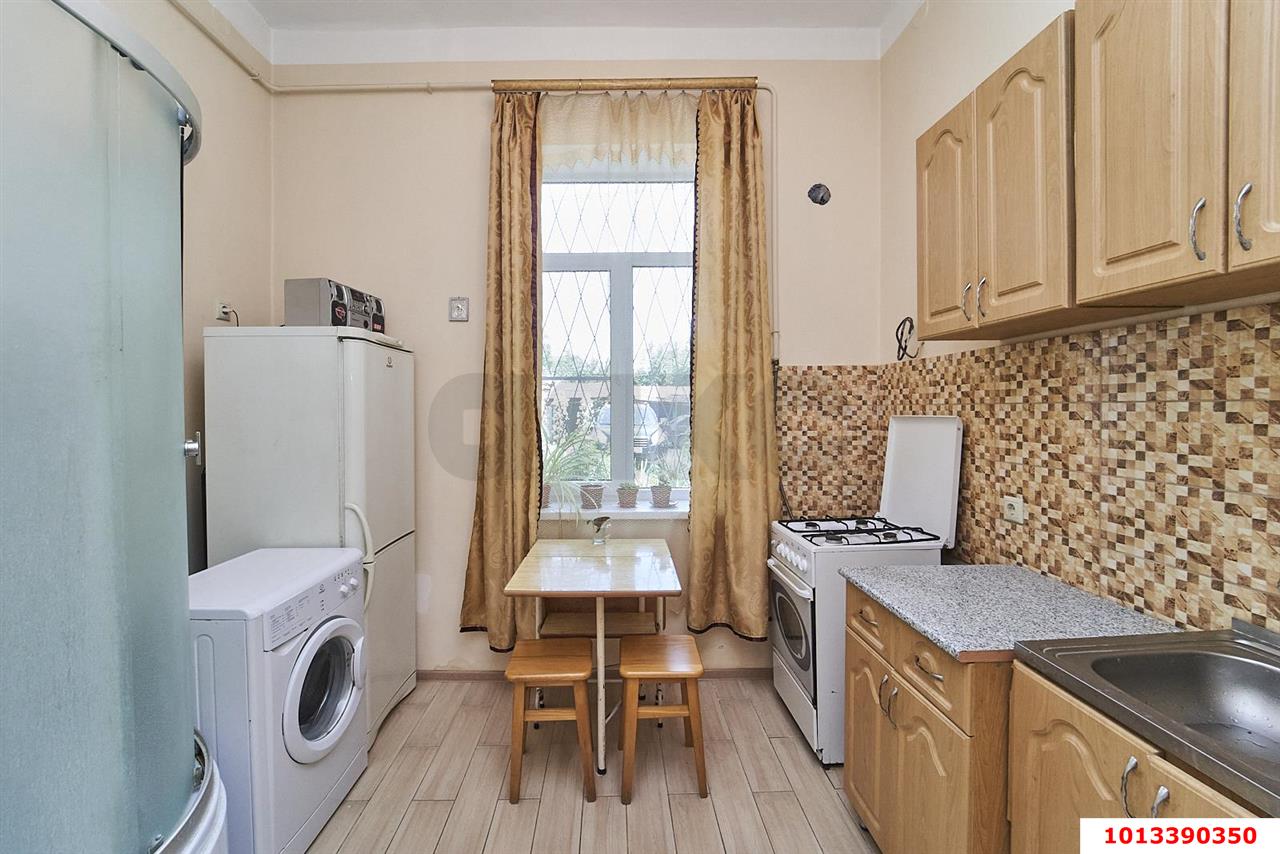 Фото №8: 1-комнатная квартира 32&nbsp;м², 1/2&nbsp;эт. - Краснодар, Центральный внутригородской округ, мкр. Центральный, ул. Ломоносова, 106