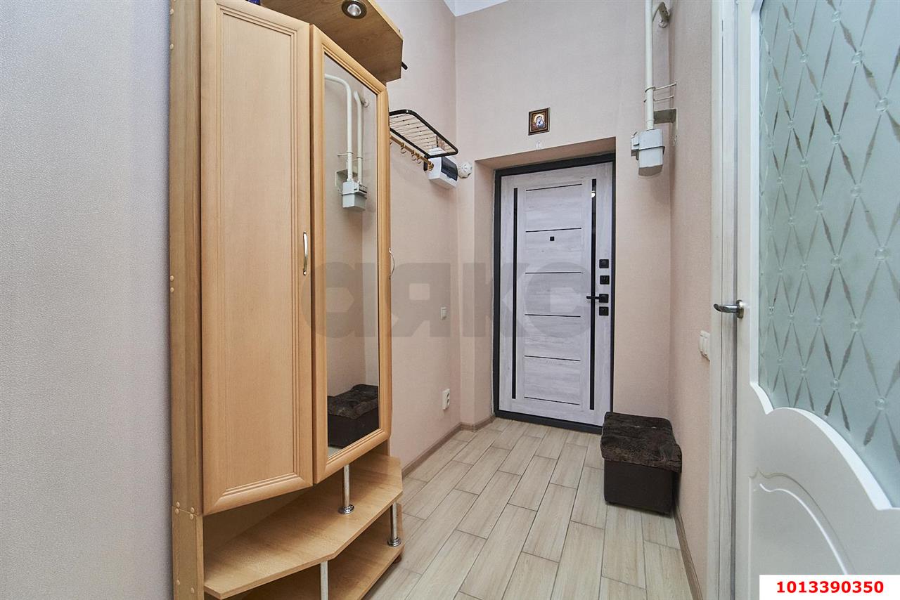 Фото №6: 1-комнатная квартира 32&nbsp;м², 1/2&nbsp;эт. - Краснодар, Центральный внутригородской округ, мкр. Центральный, ул. Ломоносова, 106