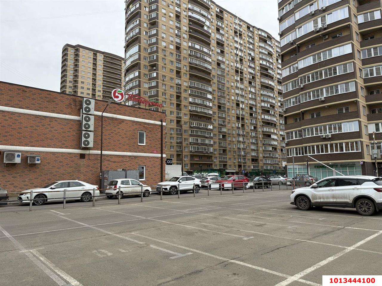 Фото №4: Торговое помещение 39&nbsp;м², 1/16&nbsp;эт. - Краснодар, Прикубанский внутригородской округ, ЖК Лучший, мкр. имени Петра Метальникова, ул. Петра Метальникова, 36