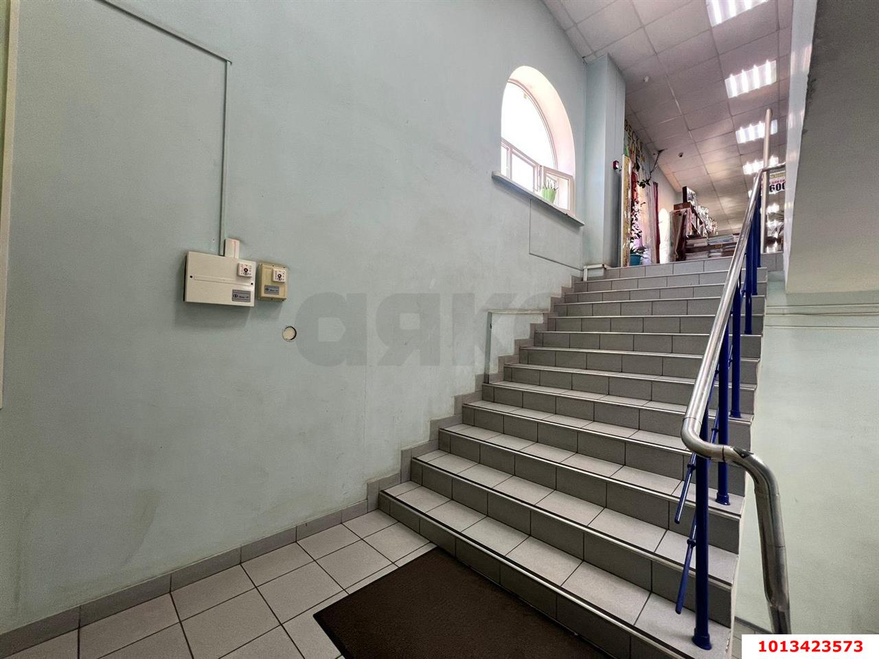 Фото №3: Торговое помещение 900&nbsp;м², 2/2&nbsp;эт. - Краснодар, Центральный внутригородской округ, мкр. Центральный, ул. Красноармейская, 62
