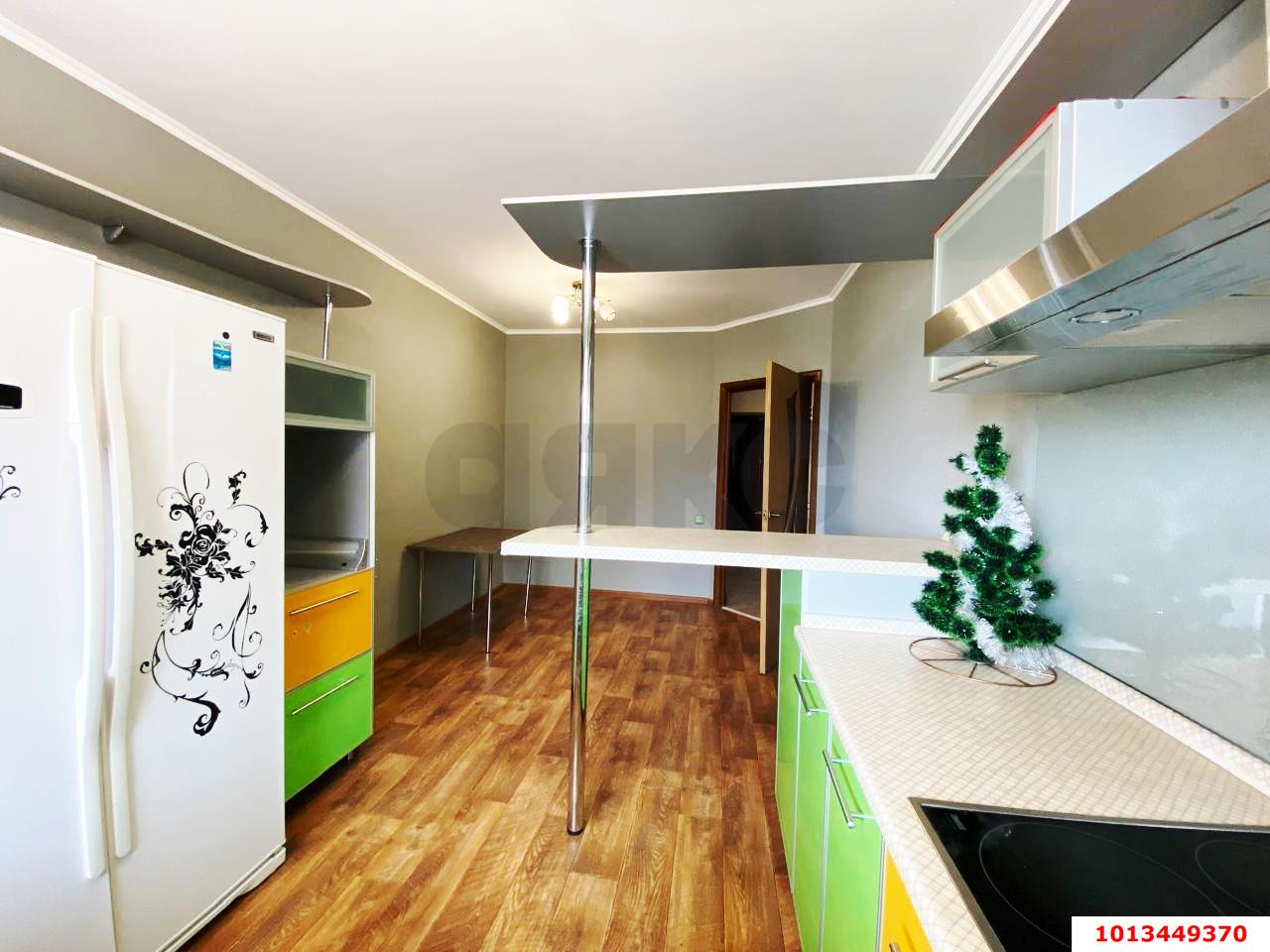 Фото №4: 2-комнатная квартира 80&nbsp;м², 4/4&nbsp;эт. - Краснодар, Прикубанский внутригородской округ, мкр. Краевая Клиническая Больница, ул. Шпака, 28