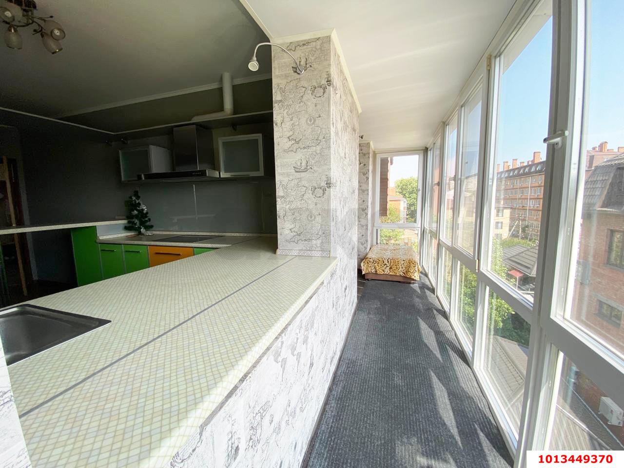 Фото №5: 2-комнатная квартира 80&nbsp;м², 4/4&nbsp;эт. - Краснодар, Прикубанский внутригородской округ, мкр. Краевая Клиническая Больница, ул. Шпака, 28