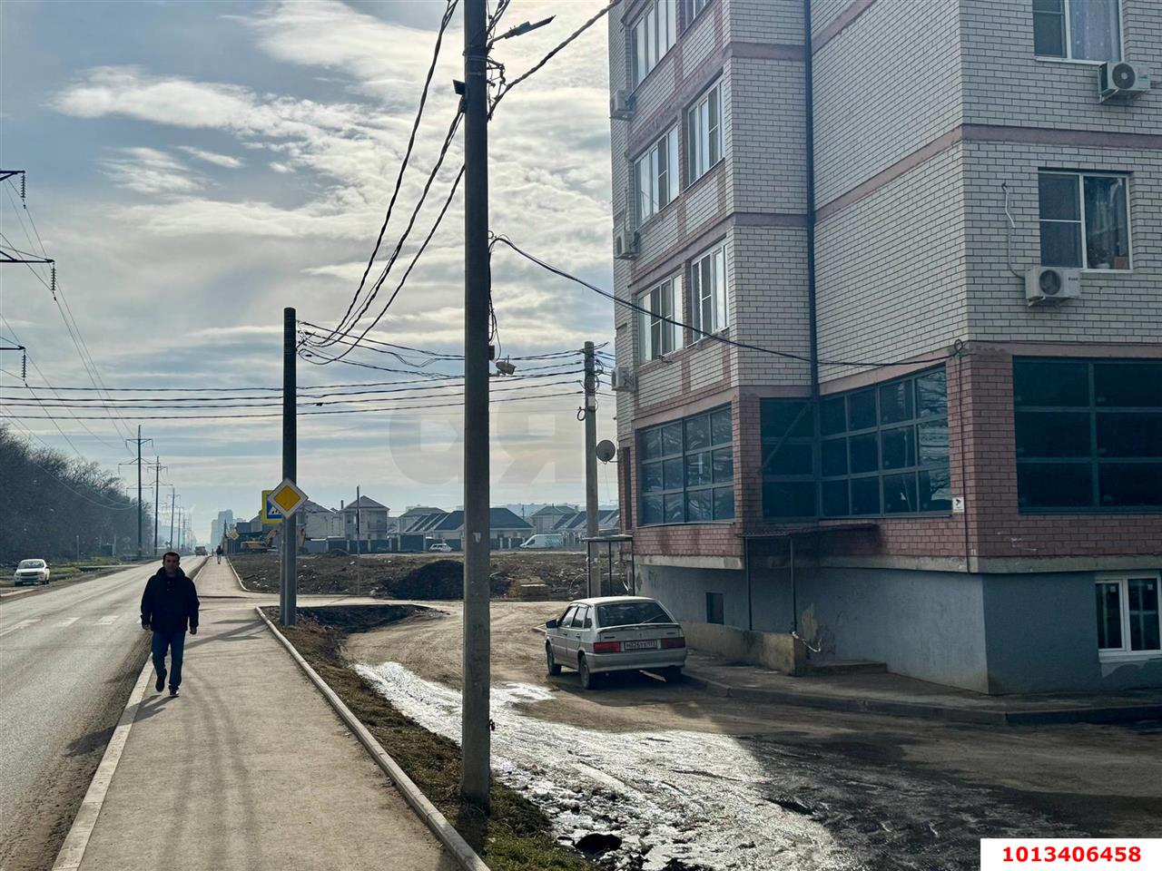 Фото №4: Торговое помещение 468&nbsp;м², 9&nbsp;эт. - Российский, Прикубанский внутригородской округ, мкр. ЖК Луч, ул. Куликова Поля, 35