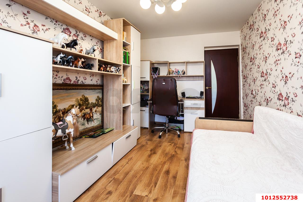 Фото №9: 3-комнатная квартира 70&nbsp;м², 4/9&nbsp;эт. - Краснодар, Прикубанский внутригородской округ, мкр. Табачная Фабрика, ул. имени Жлобы, 2