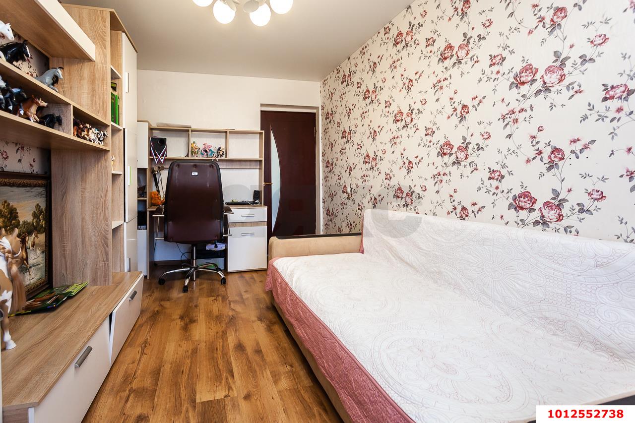 Фото №10: 3-комнатная квартира 70&nbsp;м², 4/9&nbsp;эт. - Краснодар, Прикубанский внутригородской округ, мкр. Табачная Фабрика, ул. имени Жлобы, 2
