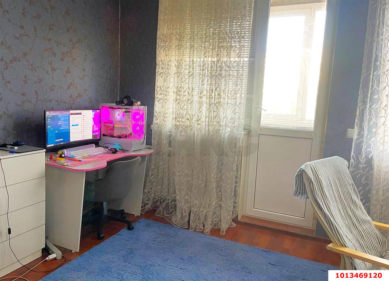 Фото №9: 3-комнатная квартира 180&nbsp;м², 3/4&nbsp;эт. - Краснодар, Прикубанский внутригородской округ, мкр. Краевая Клиническая Больница, ул. Шпака, 6/1