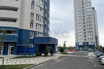 Фото №1: Торговое помещение 40 м² - Краснодар, мкр. жилой комплекс Фонтаны, ул. Воронежская, 47/11