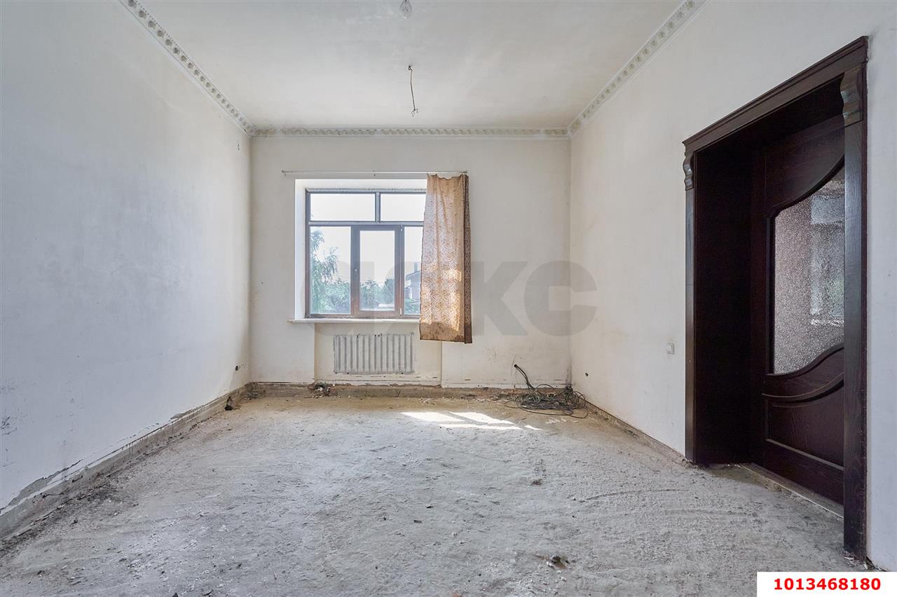 Фото №22: Дом 610&nbsp;м² + 5.72&nbsp;сот., 3&nbsp;эт. - Краснодар, Центральный внутригородской округ, мкр. Дубинка, ул. 9 Января, 100