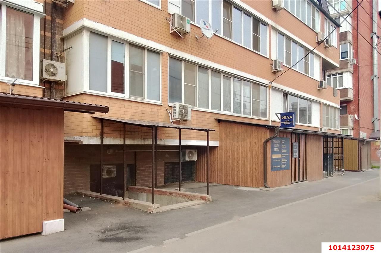 Фото №4: Торговое помещение 33&nbsp;м², 1/4&nbsp;эт. - Российский, мкр. Прикубанский внутригородской округ, ул. Ратной Славы, 25