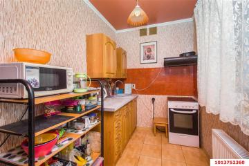 Фото №1: 2-комнатная квартира 57&nbsp;м², 4/4&nbsp;эт. - Краснодар, мкр. Музыкальный, ул. им. Хаджинова М.И., 21