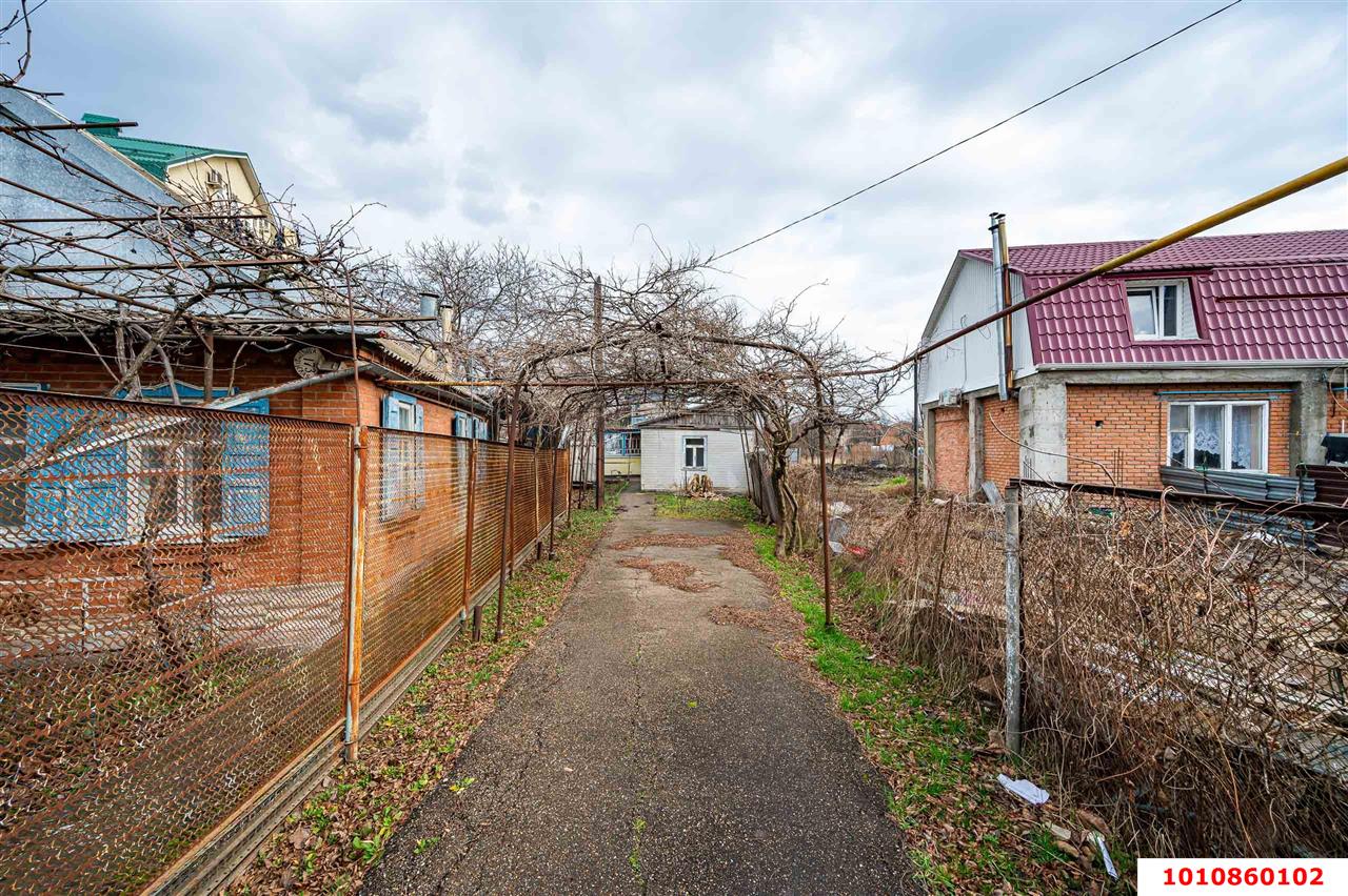 Фото №1: Дом 58&nbsp;м² + 6.7&nbsp;сот., 1&nbsp;эт. - Краснодар, Карасунский внутригородской округ, ж/м Пашковский, ул. Комсомольская, 173А