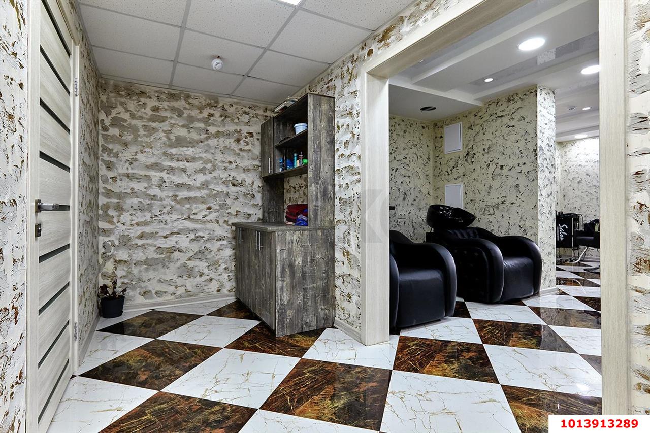 Фото №10: Торговое помещение 116&nbsp;м², 5&nbsp;эт. - Краснодар, Прикубанский внутригородской округ, мкр. Молодёжный, ул. 3-я Целиноградская, 4