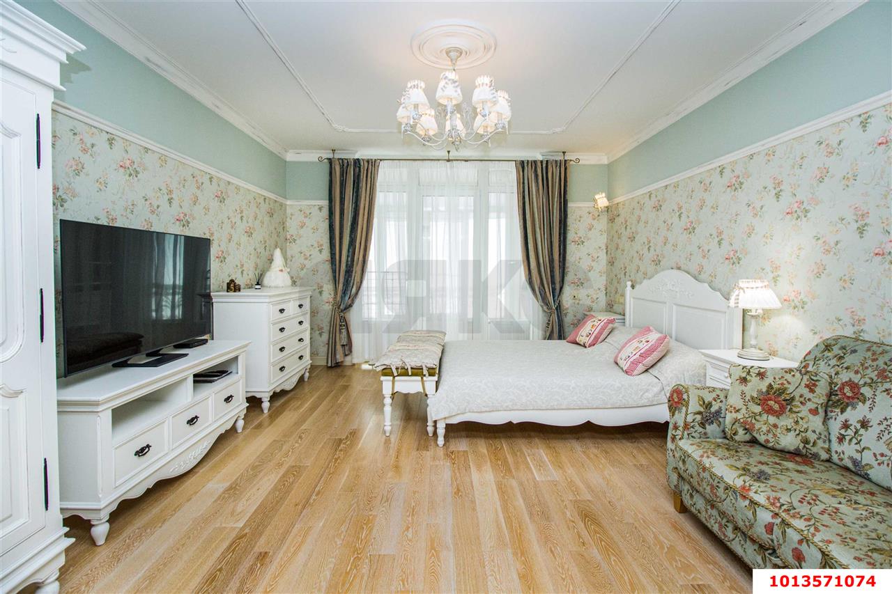 Фото №1: 1-комнатная квартира 50&nbsp;м², 3/18&nbsp;эт. - Краснодар, Прикубанский внутригородской округ, Фестивальный, мкр. Солнечный, ул. Казбекская, 18