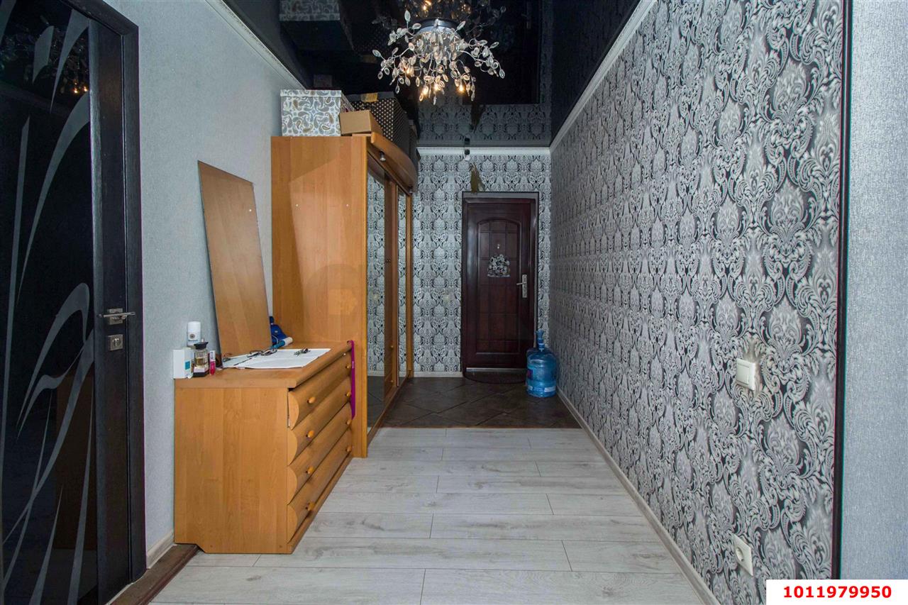 Фото №9: 2-комнатная квартира 70&nbsp;м², 3/3&nbsp;эт. - Краснодар, Центральный внутригородской округ, Покровка, мкр. Центральный, ул. Новокузнечная, 88