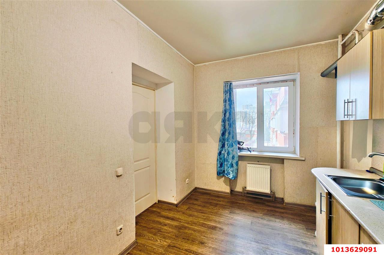 Фото №4: 1-комнатная квартира 38&nbsp;м², 4/6&nbsp;эт. - Краснодар, мкр. Прикубанский внутригородской округ, ул. Кирилла Россинского, 69
