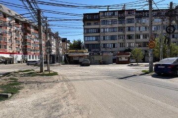 Фото №3: Торговое помещение 59 м² - Краснодар, мкр. Музыкальный, ул. имени Сергея Есенина, 84А