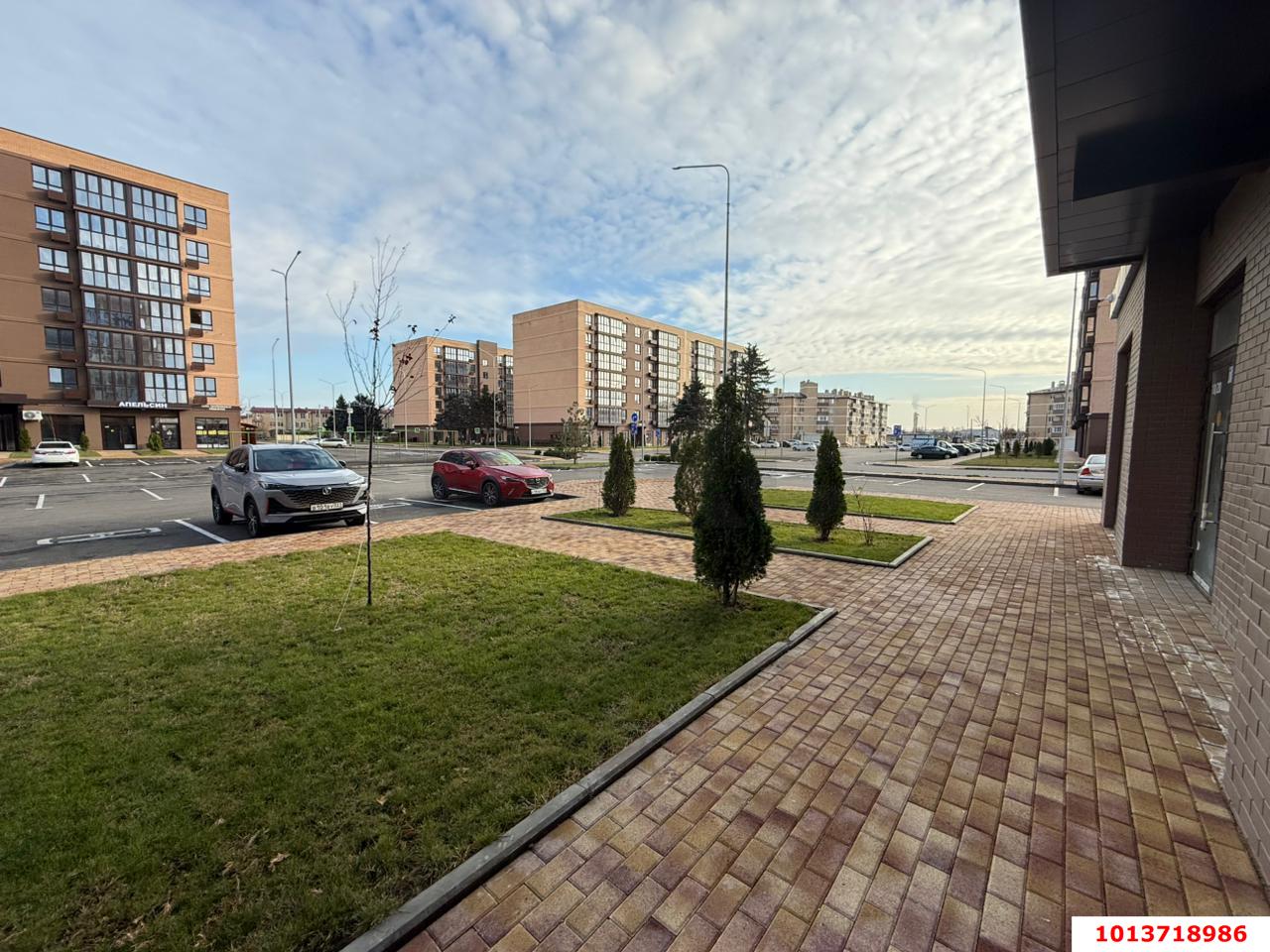 Фото №4: Торговое помещение 97&nbsp;м², 1/6&nbsp;эт. - Южный, мкр. жилой комплекс История-2, ул. Казачья, 6к2