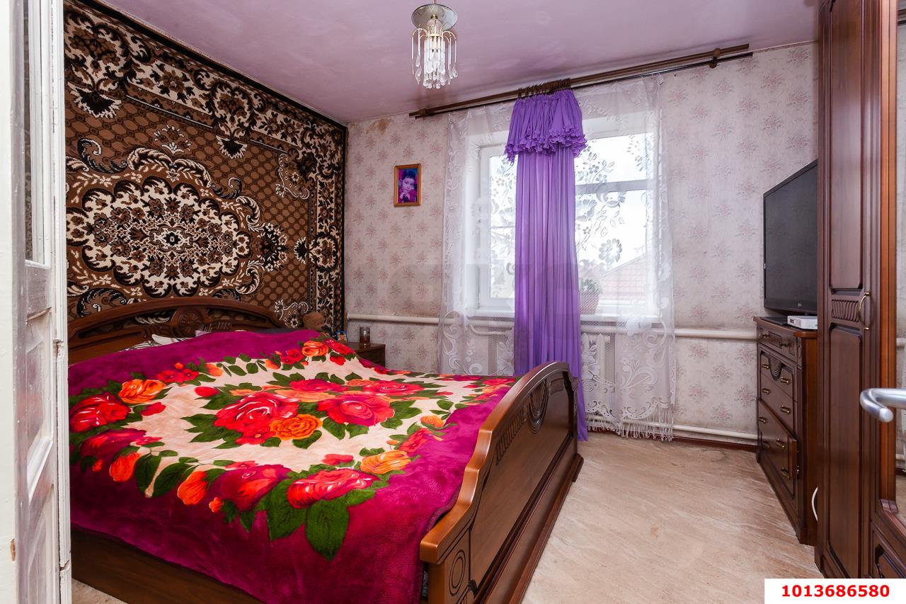 Фото №9: Дом 124&nbsp;м² + 6.36&nbsp;сот., 2&nbsp;эт. - Краснодар, Прикубанский внутригородской округ, Калинино, мкр. Завод Радиоизмерительных Приборов, ул. Каштановая, 1