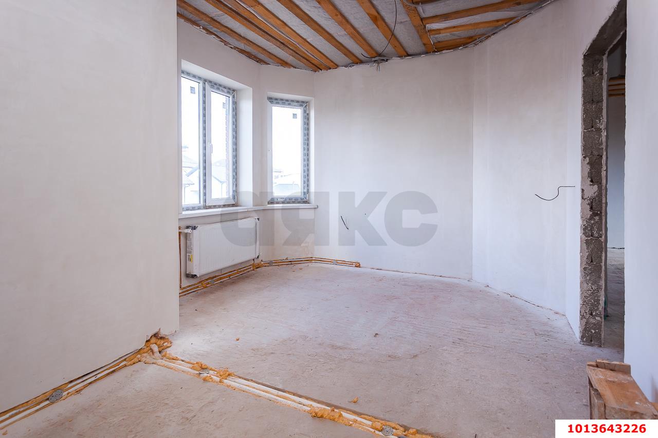 Фото №8: Дом 160&nbsp;м² + 5.6&nbsp;сот., 2&nbsp;эт. - Ленина, Карасунский внутригородской округ, мкр. СНТ Рублёвский, ул. Радужная, 61