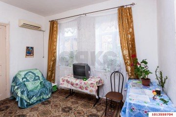 Фото №2: 3-комнатная квартира 40 м² - Краснодар, мкр. Центральный, ул. Фрунзе, 82