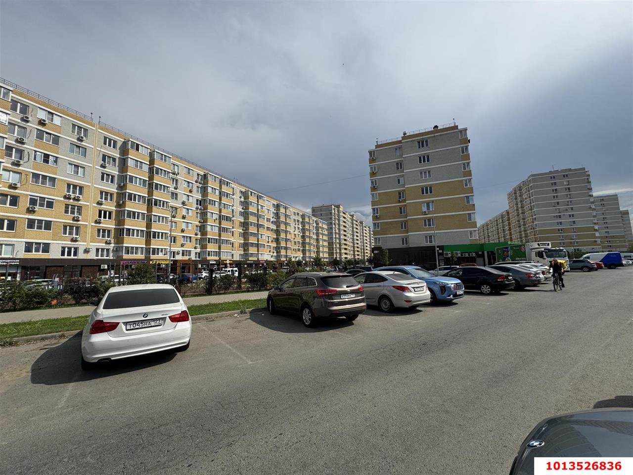 Фото №3: Торговое помещение 60 м² - Краснодар, Светлоград, ул. Красных Партизан, 1/4к9