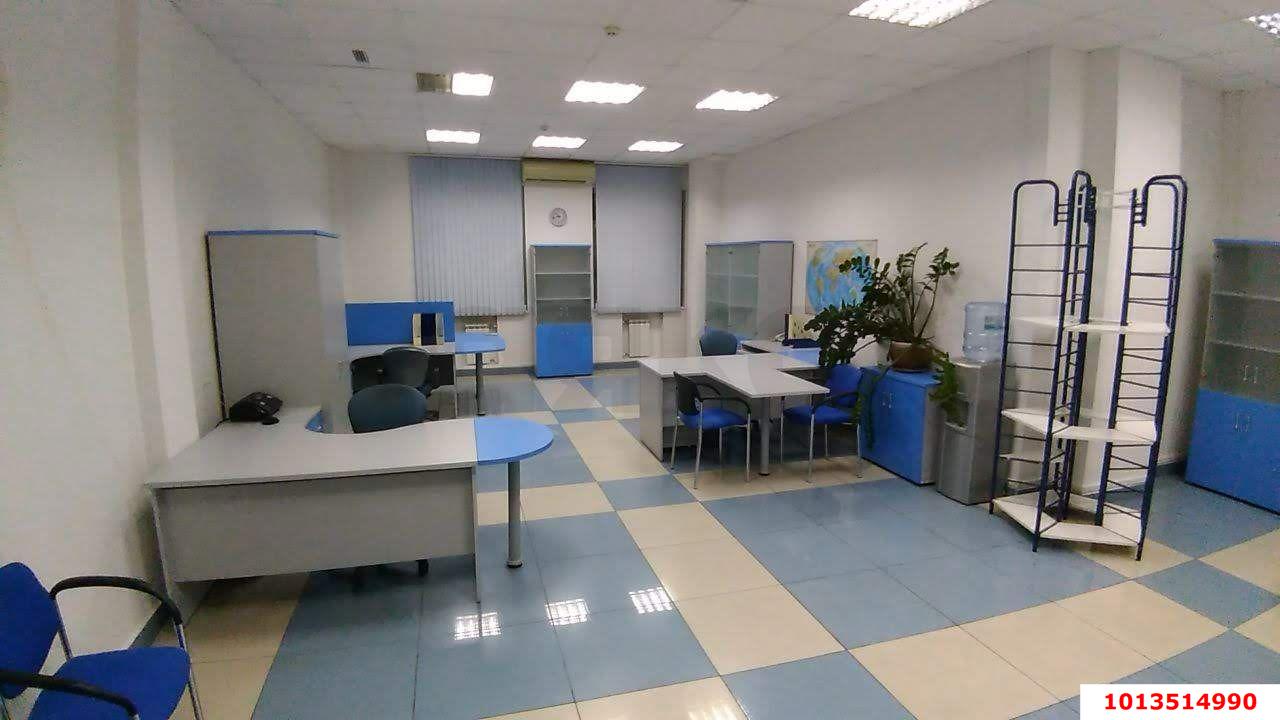 Фото №4: Офисное помещение 57&nbsp;м², 3/4&nbsp;эт. - Краснодар, мкр. Центральный внутригородской округ, ул. имени П.М. Гаврилова, 117