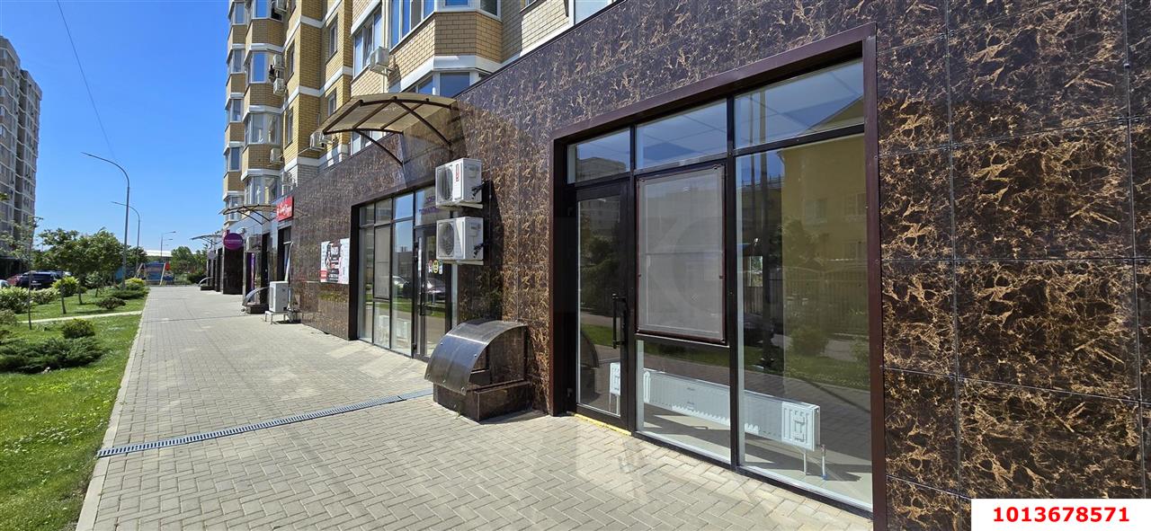 Фото №4: Торговое помещение 120&nbsp;м², 1/13&nbsp;эт. - Краснодар, Прикубанский внутригородской округ, Славянский, мкр. Светлоград, ул. Красных Партизан, 1/4к11